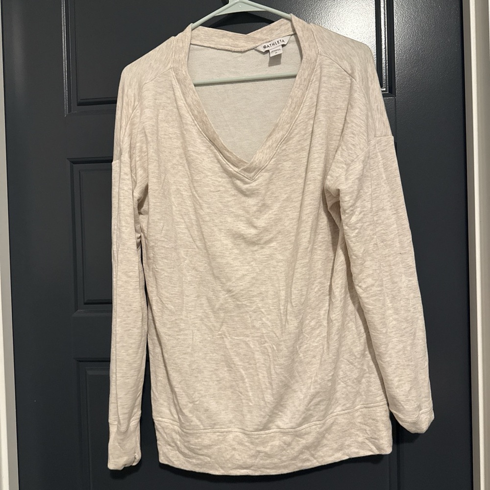 Women's Cream V-Neck pullover